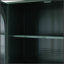 Armoire murale en verre à quatre portes pour un rangement efficace et une présentation élégante, parfaite pour l'organisation à la maison