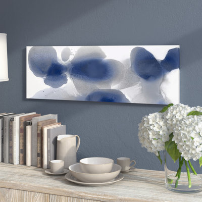 «Intrinsic In Indigo» par Hannah Carlson, reproduction sur toile tendue sur châssis