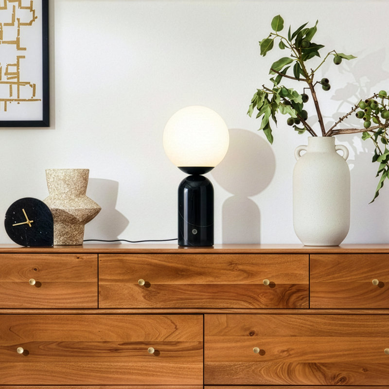 Grande lampe de chevet moderne en marbre et globe givré 15 po Mila, Noir, noir, noir, noir, H 15 po x l 7 po x P 7 po