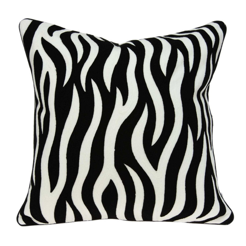 Coussin décoratif carré zébré noir et blanc 20 po Parkland Collection Simba, Poly