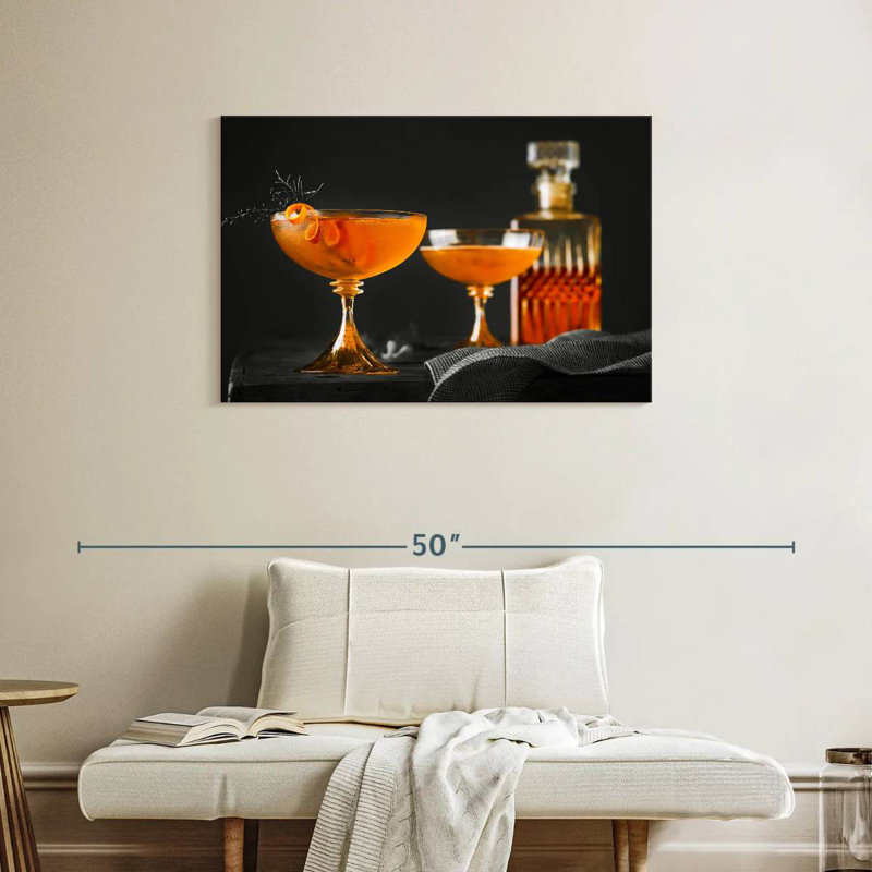Yarlin Juniper Manhattan Cocktail, H 24 po x l 36 po