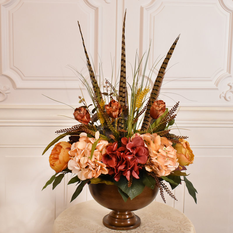 Hydrangea and Rose Centerpieces in Vase