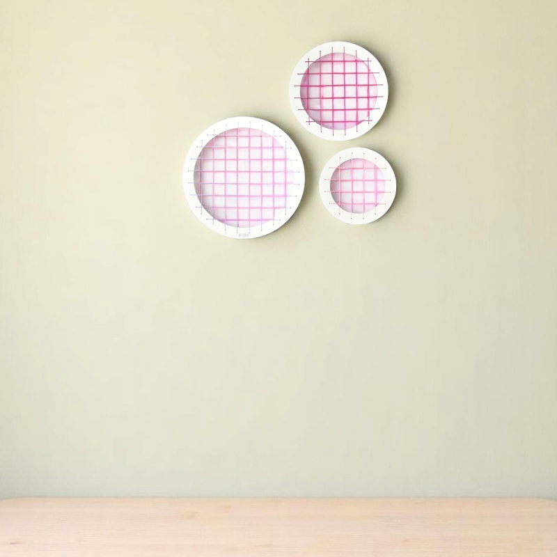 Décoration murale rose moderne en bois massif avec encadrement circulaire, 3 tailles différentes pour la décoration de couloir