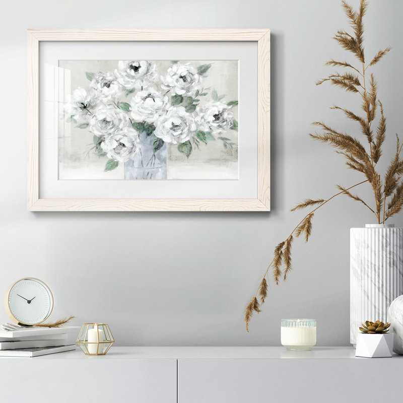 Roses blanches tendres - impression d'un seul cadre, H 14 po x l 20 po x P 1,5 po, Blanc