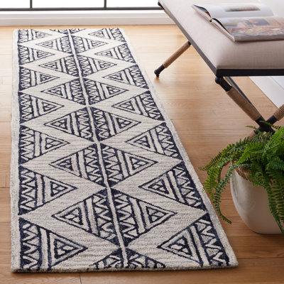 Metro 452 Area Rug In Blue / Ivory