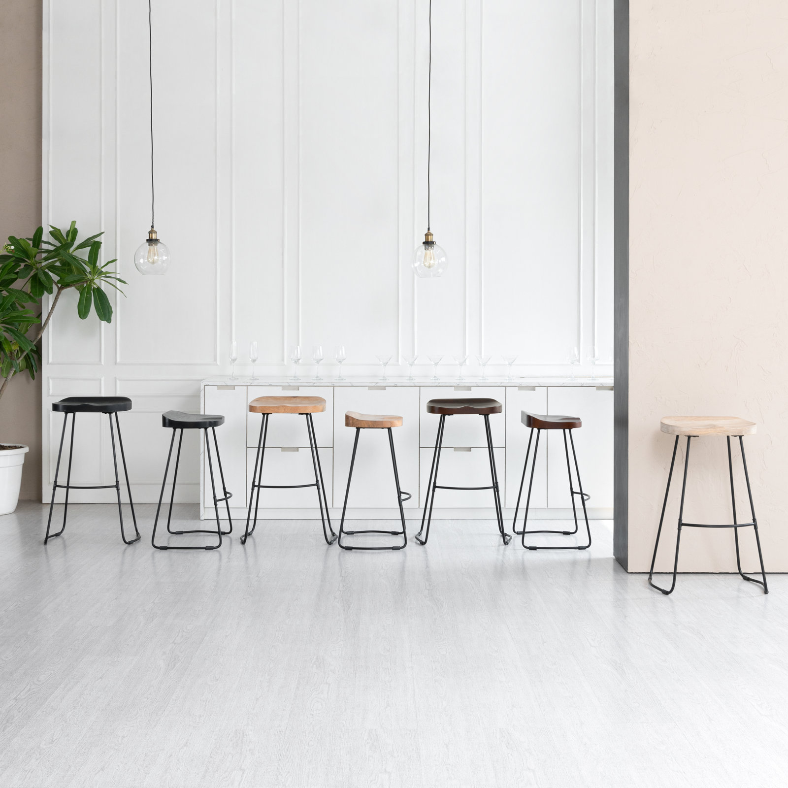 Geonna Bar and Counter Stool, Black, Counter Stool (27" Seat Height)