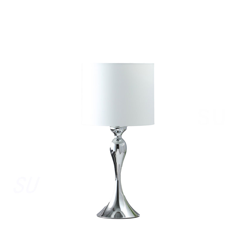 Lampe de table moderne en métal argenté 24,5 po In Bailey