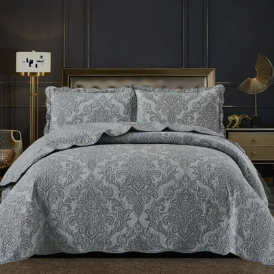 Casie Polyester Floral Bedspread