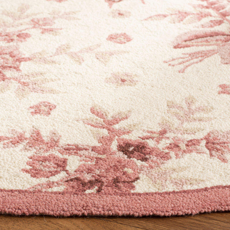Jonsson Hand Hooked Wool Floral Rug, Round 5'6"
