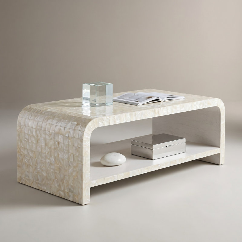 Table basse moderne moderne en coquille de Capiz avec surface et rangement d'inspiration mosaïque