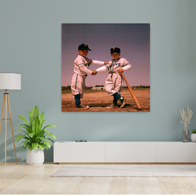 1960 1960 1960 garçons jouant au baseball se serrant la main chauve-souris uniforme amitié poignée de main enfants sport sport garçon rétro classique chauve-souris art mural