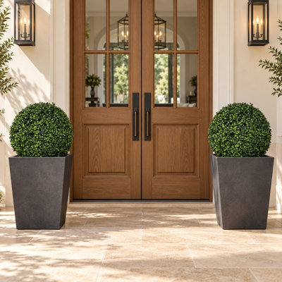 18 " H Faux Boxwood Topiary