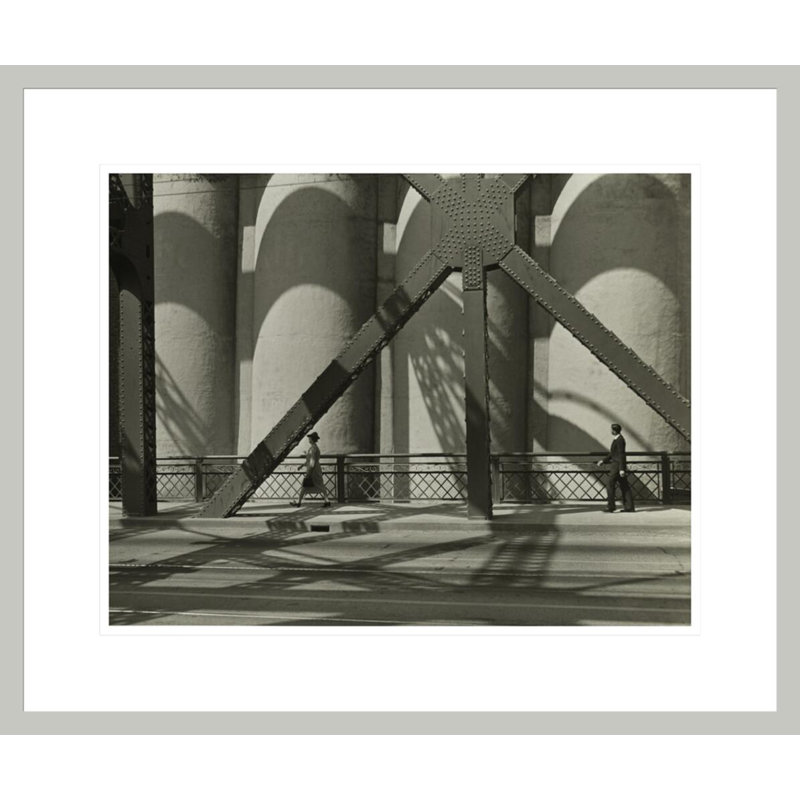 Portland par Minor White - Impression giclée sur cadre, 17.75" H x 21.19" W