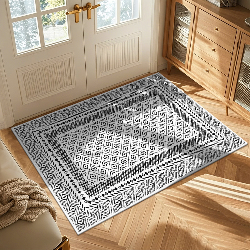 Black/White Oriental Floral Machine Washable Area Rug with Non-Slip Backing, Rectangle 2' x 3'
