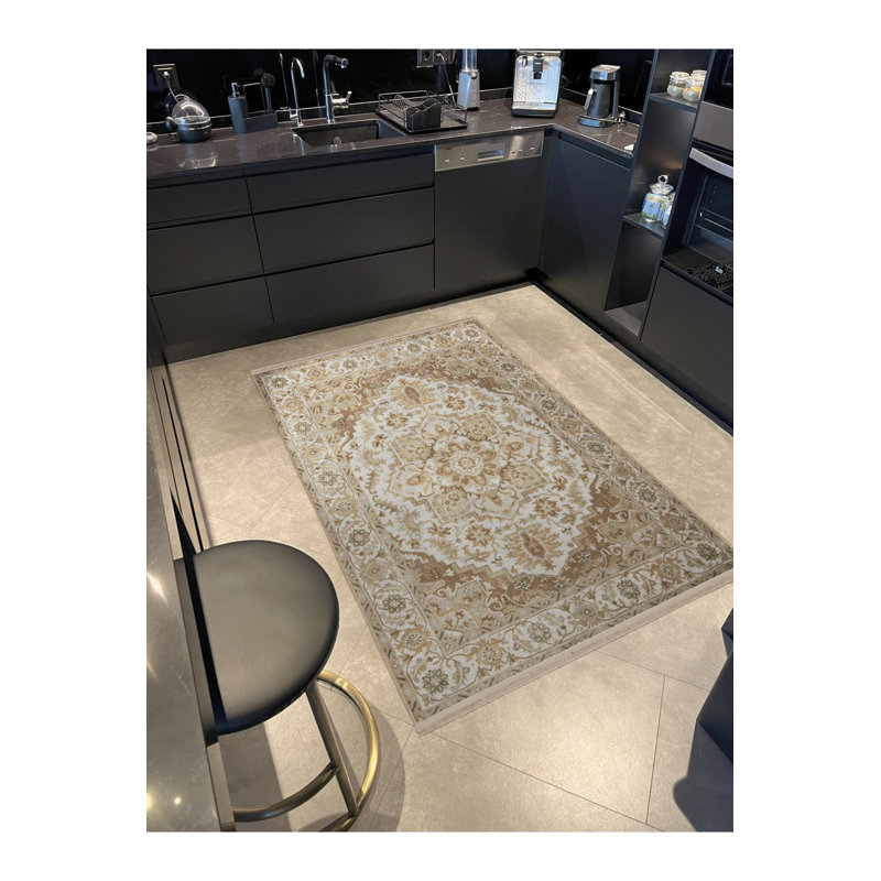 Tapis traditionnel lavable à la machine à motif traditionnel Traditional, Rectangle 3 pi 11 po x 5 pi 11 po