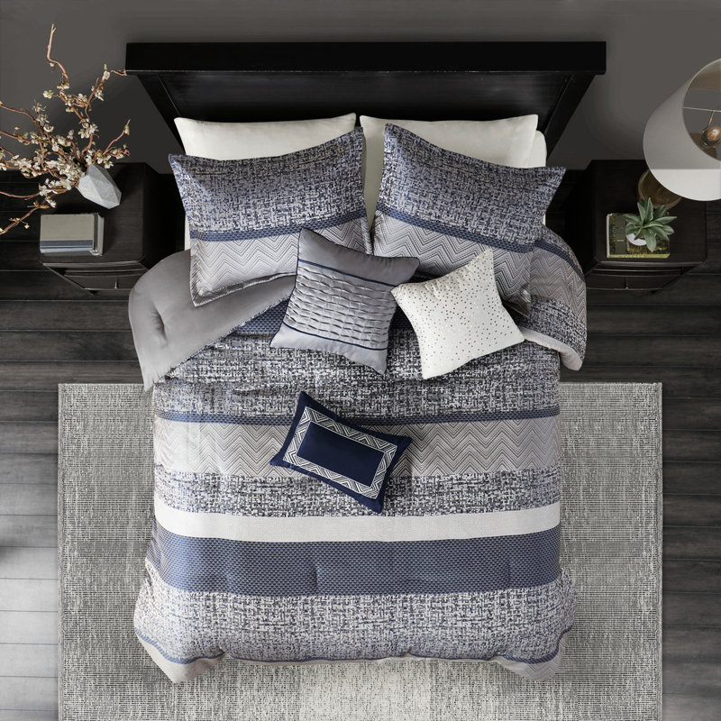 Literie très grand bleu marine - 7 pièces de luxe avec détails brodés, coussins d'édredon lavables à la machine,, Marine