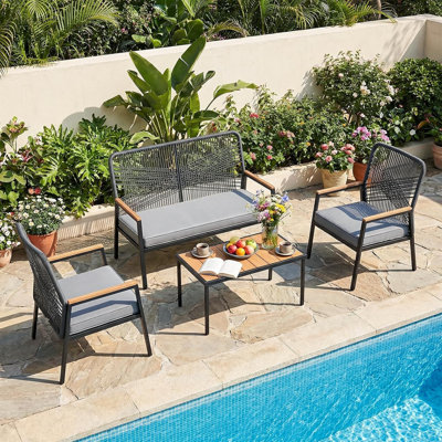 Outdoor Lounge Chair