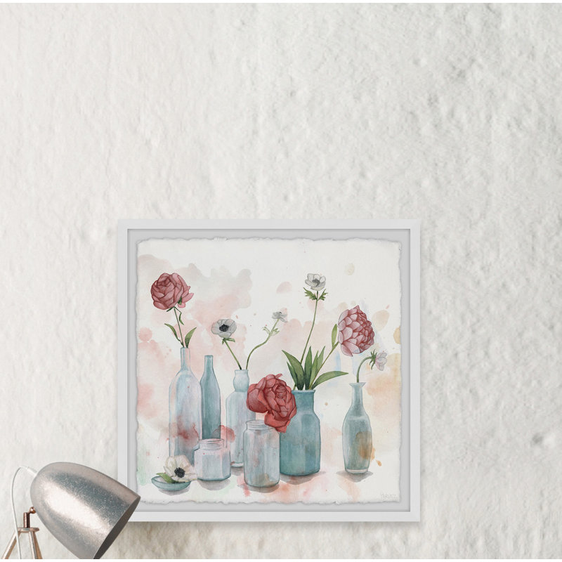 "bouteilles et fleurs" par parvez taj,-cadre photo imprimé sur papier, H 24 po x l 24 po x P 1,5 po