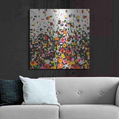 «Flower Shower Crop» par Wild Apple Portfolio