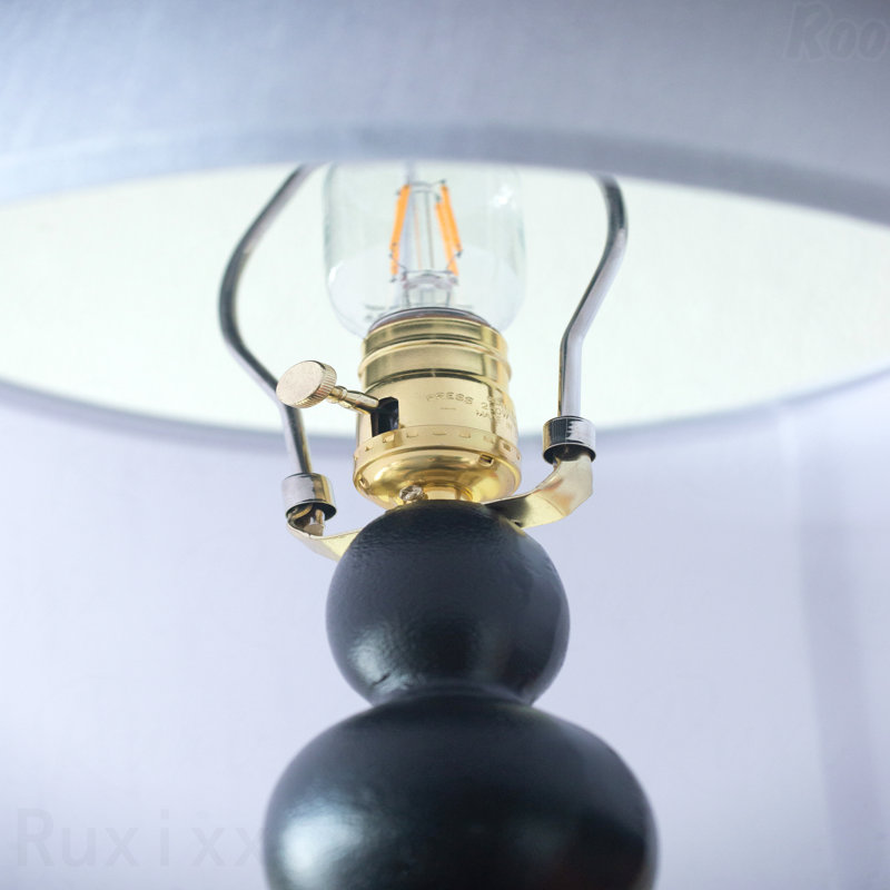 Lampe de table - avec corps rond à quatre niveaux, abat-jour requis, Noir