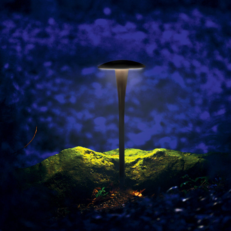 LED Pathway Light, 2700K, Bronze on Brass