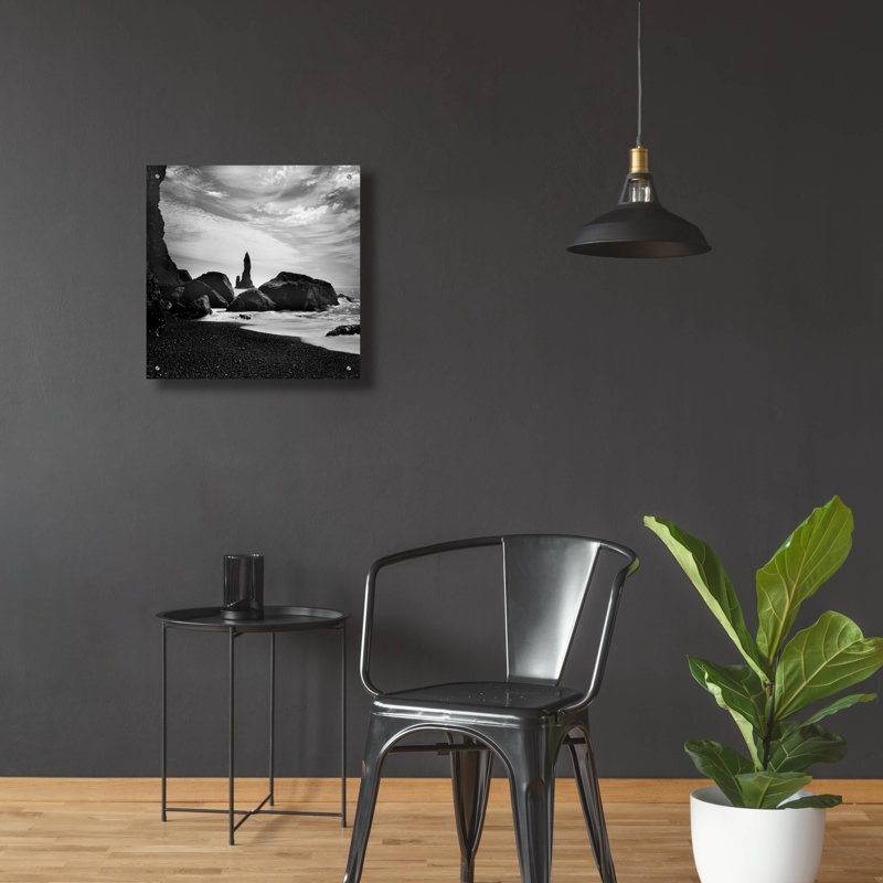 "Islande Vik Rocks" par Nina Paponcek, H 24 po x l 24 po x P 0,2 po