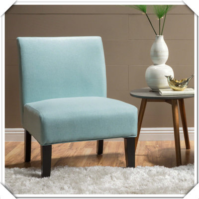 Chaise d'appoint moderne et confortable