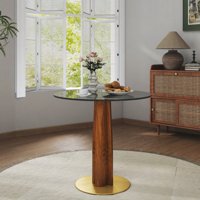 Table moderne avec pieds en bois pour la salle à manger