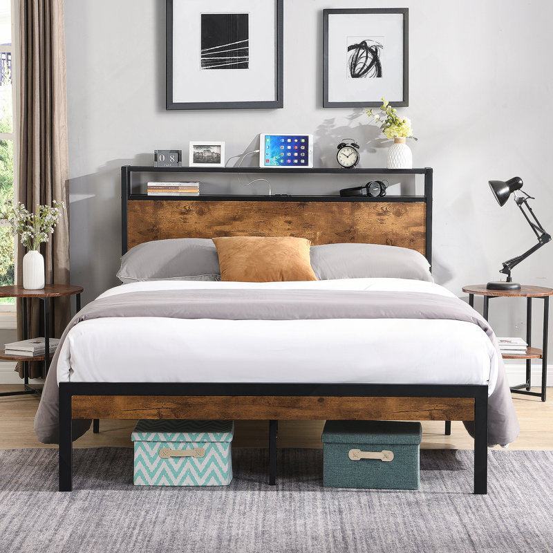 Structure de lit plateforme en métal avec tête et pied de lit en bois avec doublure USB, grand rangement sous le lit, assemblage facile