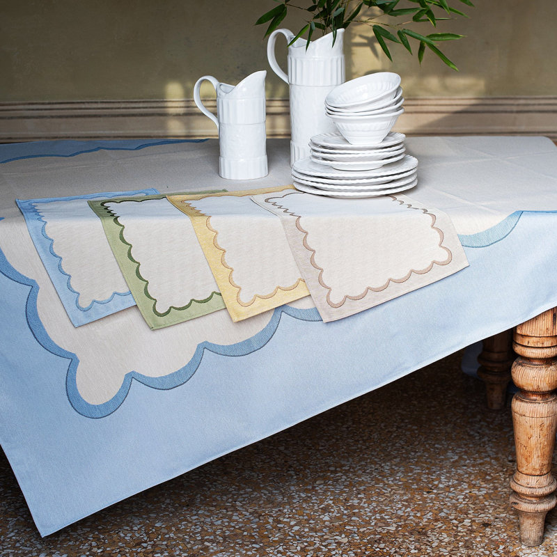 Tavola Scalloped Tablecloth, Natural