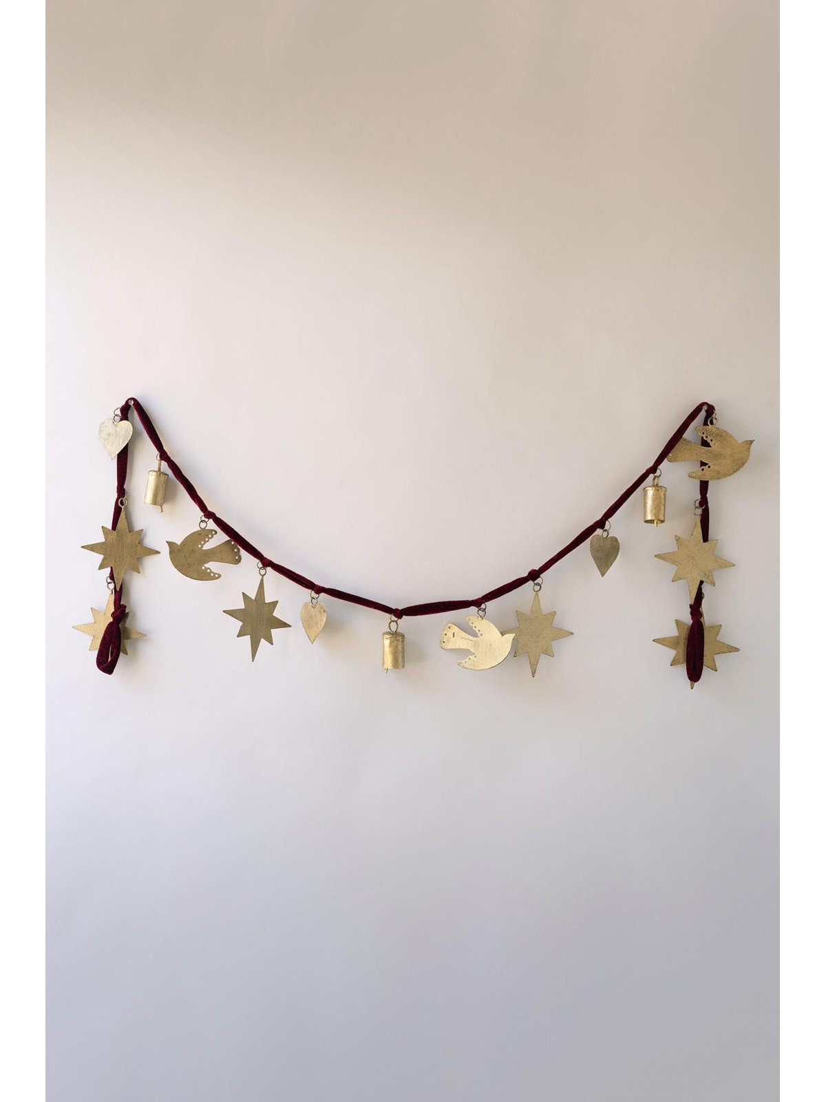 Christmas Lightbourne With Maroon Velvet