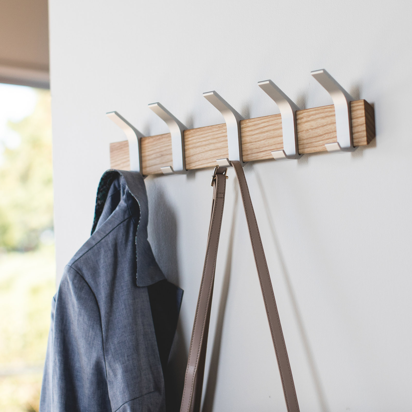 Yamazaki Home Coat Hanger - Thumbnail 4