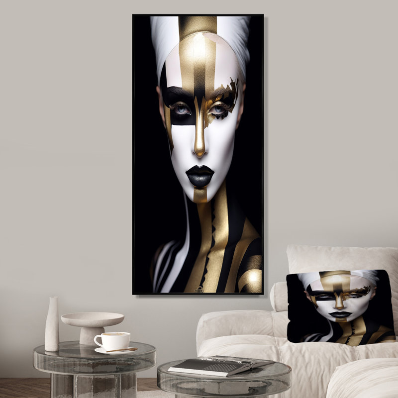 «Gold and Black Woman Glam Elegance III - Abstract Portraits», art mural, Cadre flottant noir, H 32 po x l 24 po