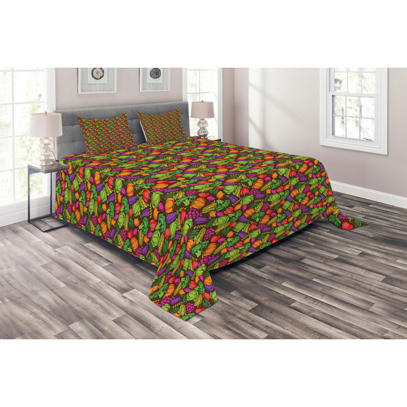 Vegetables Farmhouse / Country Coverlet, King Bedspread + 2 Shams