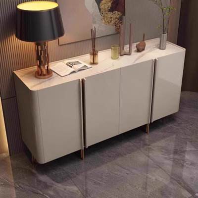 Buffet simple, moderne et luxueux