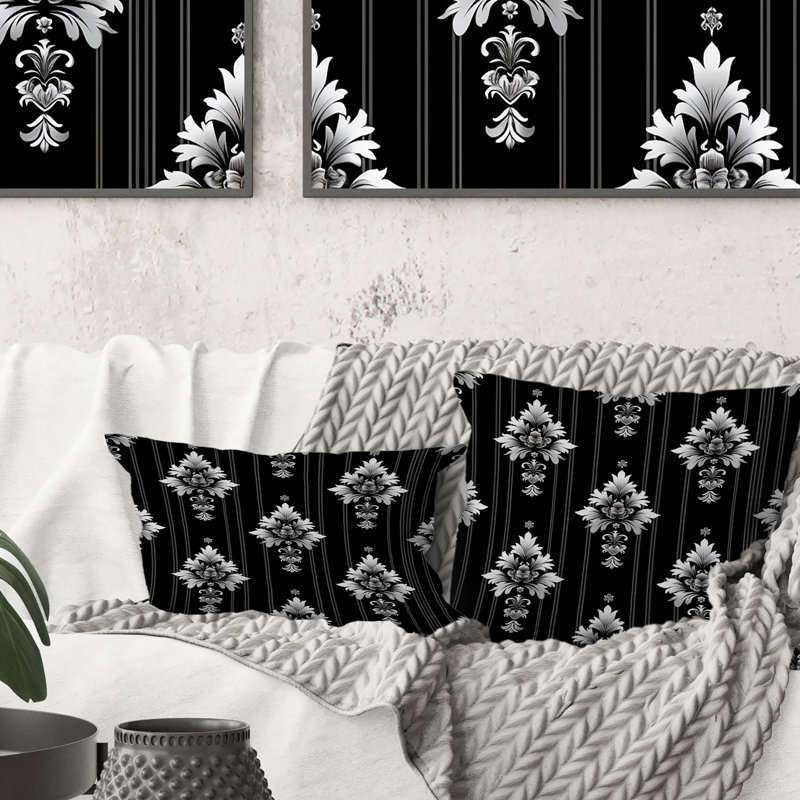 Coussin décoratif noir et blanc à fines rayures I - traditionnel, H 16 po x l 16 po