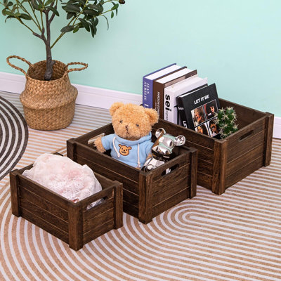 Grandes caisses en bois brun rétro pour le rangement, boîtes de rangement vintage en bois massif fabriquées à la main. Caisses de rangement pour l'organisation.