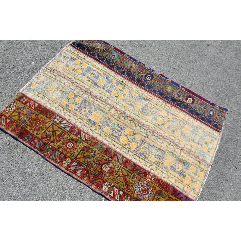 Tapis turc vintage fait à la main en beige pour l'entrée et le style bohème avec un design antique