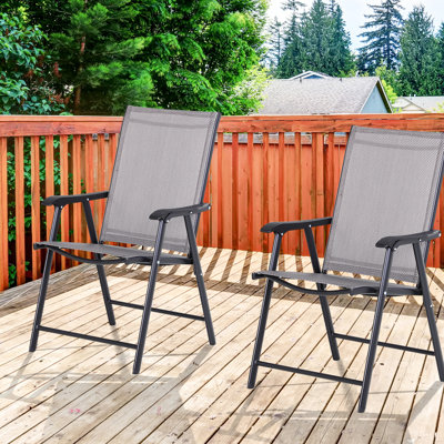 2 chaises de patio pliantes, une sangle extérieure empilable avec pour la pelouse, le camping, la plage. Structure en métal, gris, sans assemblage, capacité de 242 lb de chaises porteuses, salle à manger