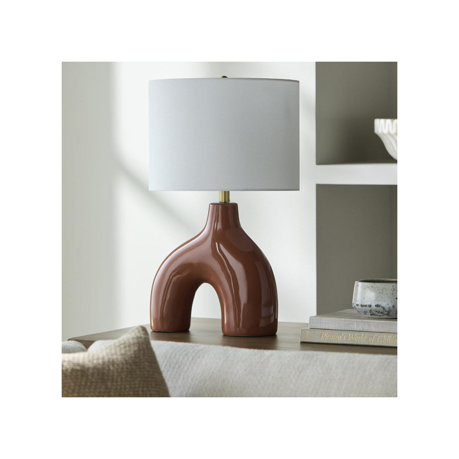 Arlis Ceramic Table Lamp, Brown