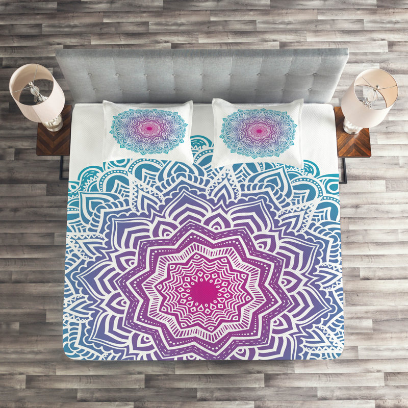 Puppy Eclectic Polyester Coverlet, King Bedspread + 2 Shams