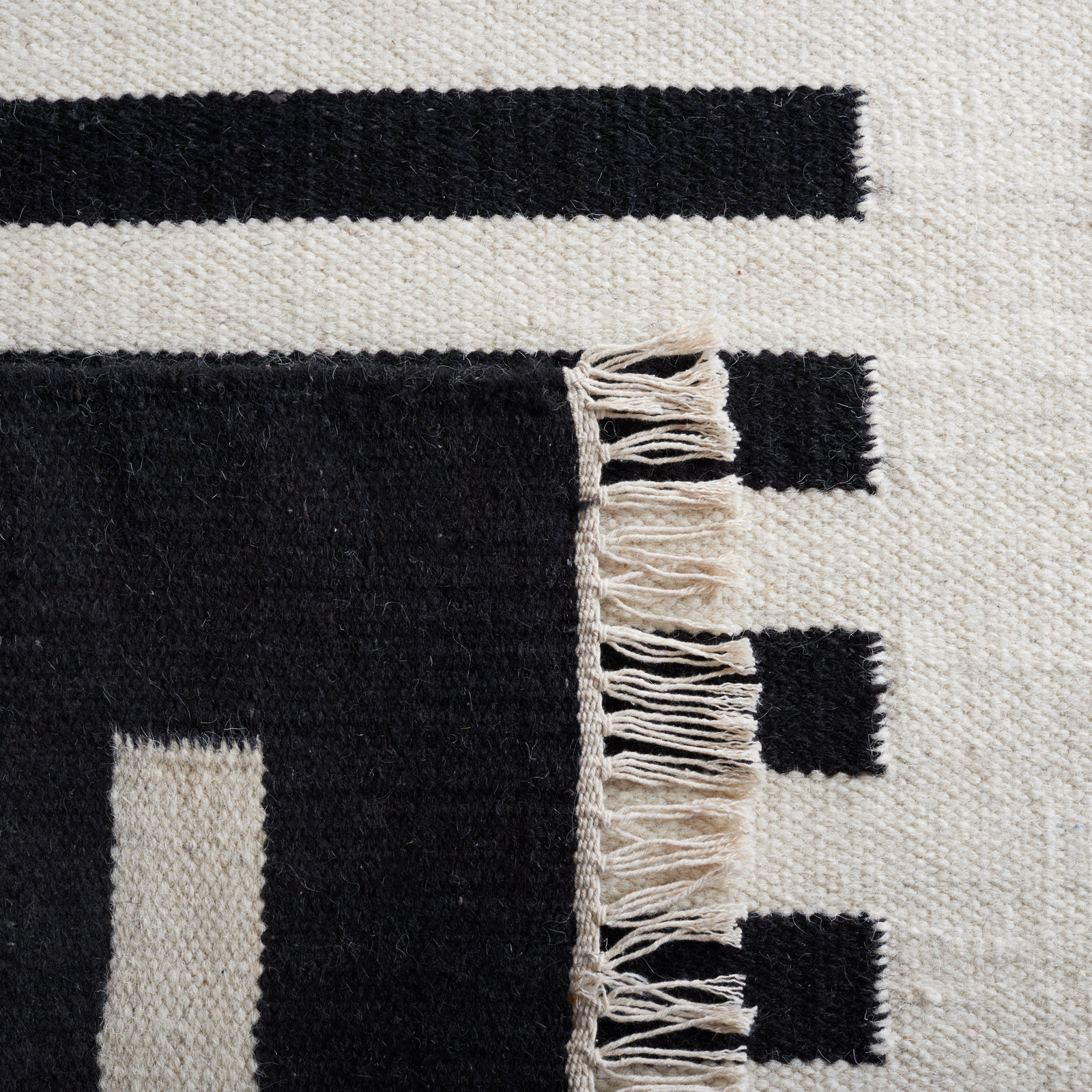 Delia Ivory Black Flatweave Striped Rug, Rectangle 3' x 5'