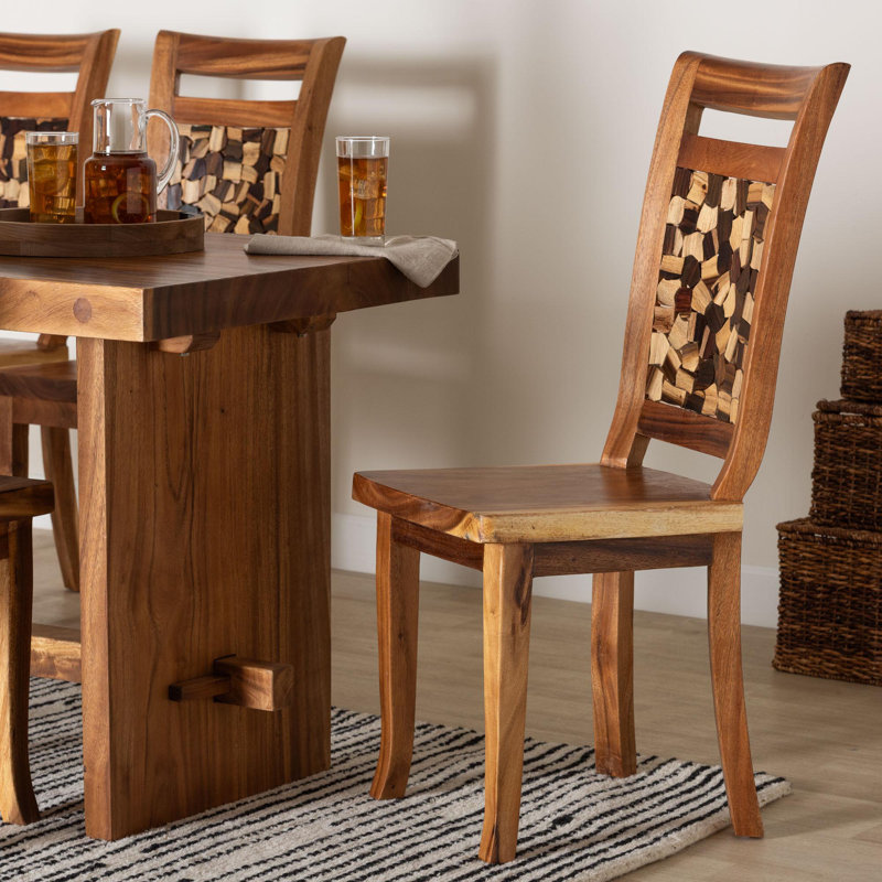 Chaise de salle à manger en bois Bali et Pari Luan Suar