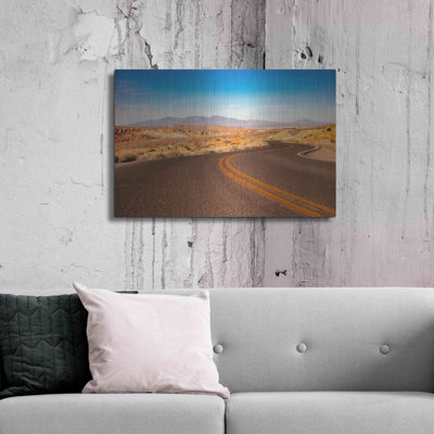 «Winding Desert Road», art mural en métal