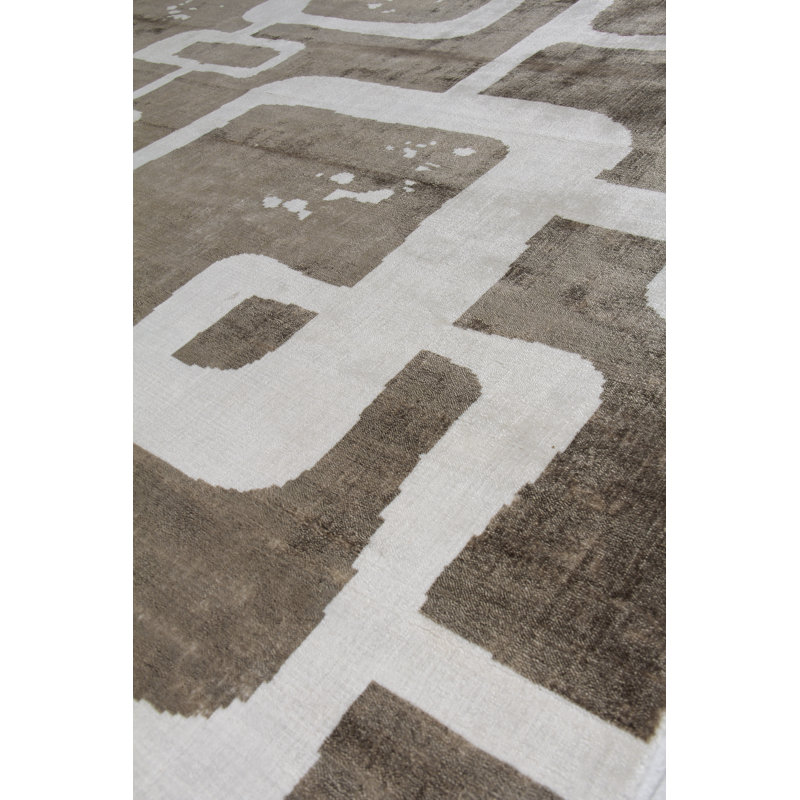 Koda Geometric Handmade Synthetic Brown/Silver Area Rug, Rectangle 8' x 10'