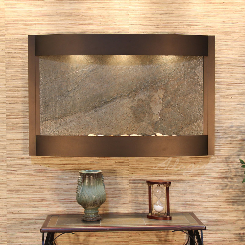 Fontaine murale Calmer Waters, Bronze antique, Plume verte