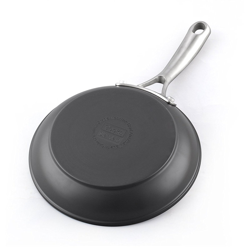 Poêle à omelette standard de 8 po / 20 cm avec poêle à omelette Cooks de Cooks, l 8 po
