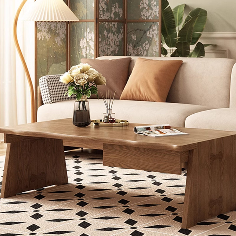 Table basse en bois massif au design minimaliste