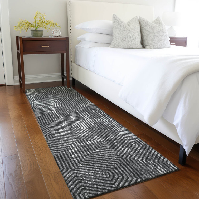 Maliana Washable Geometric Indoor / Outdoor Rug