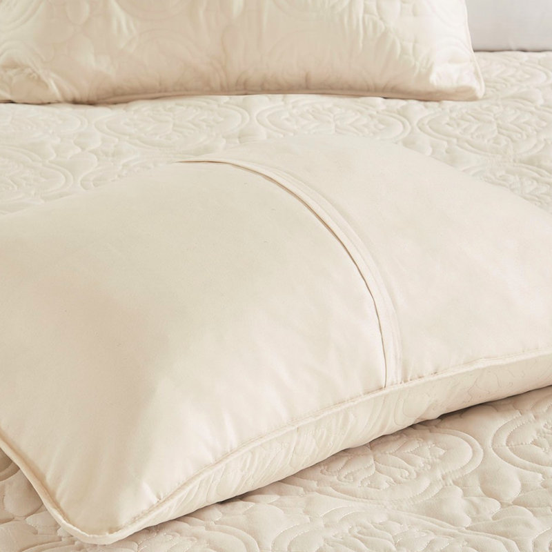 3 Piece Cream Bedspread King/ King - & Classic Medallion Quilt Easy To Wash Machine Washable Bedding, Cream